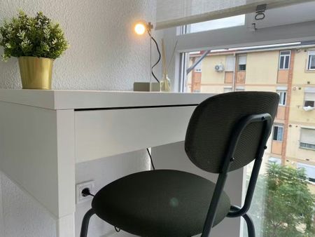 Calle de Rocafort, Madrid, Community of Madrid 28021 - Photo 3