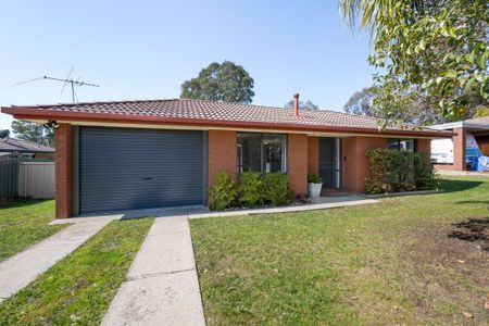 13 McMahon Place, West Wodonga - Photo 4