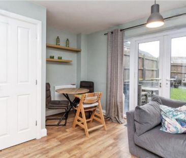 2 bedroom terraced house to rent - Photo 2