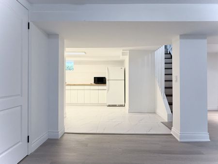 For Lease - 1227b Argreen Road, Mississauga, Ontario - Photo 4