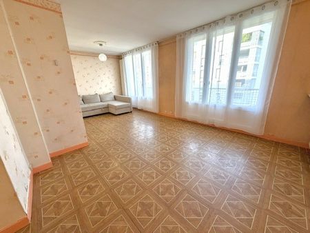 Location Appartement 4 pièces 62m² VILLEURBANNE 69100 - Photo 2