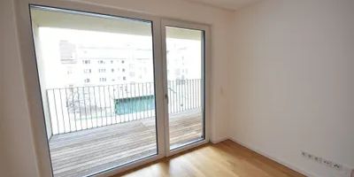 Ruhelage: Schöne 2-Zimmer-Wohnung mit Loggia in Augartennähe - Foto 3