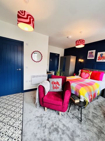 BEDROOM 2 – MEDIUM DOUBLE ENSUITE - Photo 5