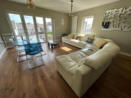 18 Old Church Court, (Student Let), Portstewart, BT55 7RR - Photo 2