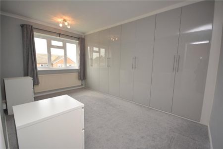 3 bedroom semi-detached house to rent - Photo 5