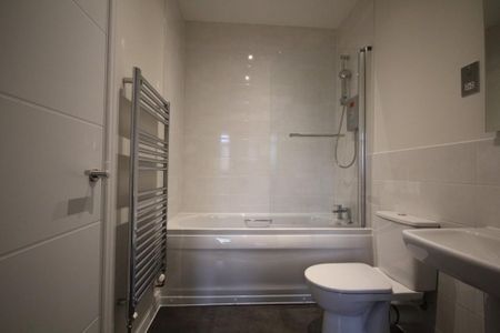 2 bedroom apartment to rent - Photo 3
