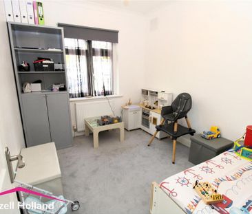 2 bedroom semi-detached bungalow to rent - Photo 2