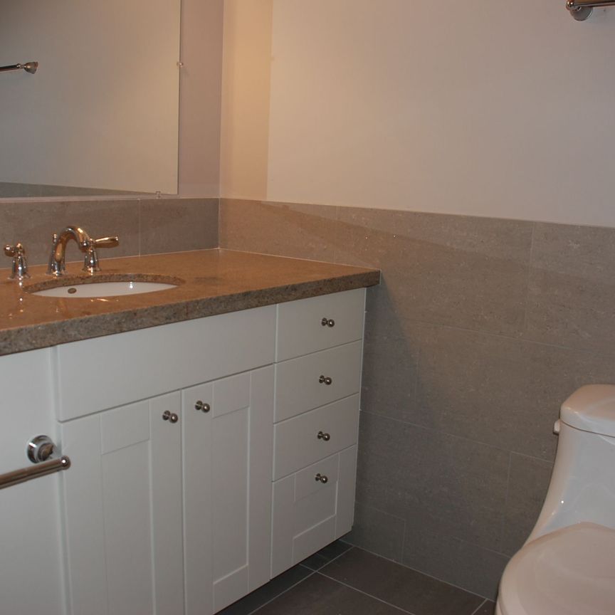 For Lease - 425 Queen Street Unit# A, Toronto, Ontario - Photo 1
