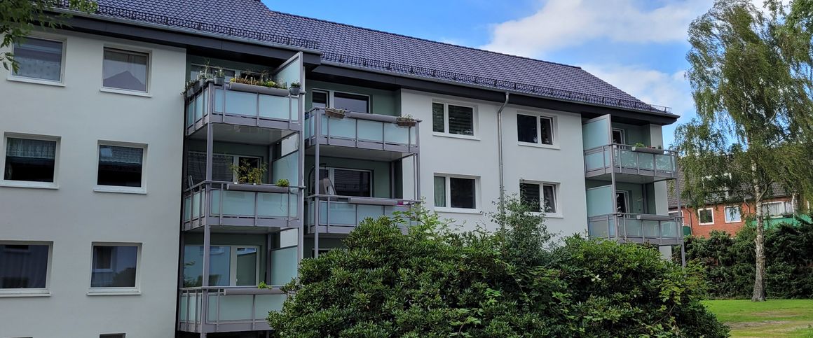 Modernisierte 2,5-Zimmer-Wohnung mit schönem Balkon - 25335 Elmshorn - Foto 1