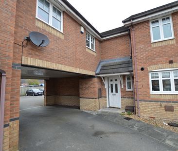 3 Bedroom Town House - Photo 3