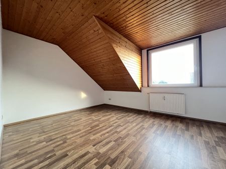 4-Zimmer-Dachgeschosswohnung mit zusätzlichem Dachausbau in Stuhr-Varrel - Photo 3