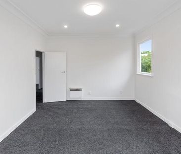 Hillsborough living! - Photo 6