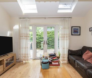 4 bedroom detached house to rent - Photo 1