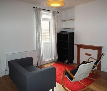 4 bedroom terraced house to rent - Photo 1