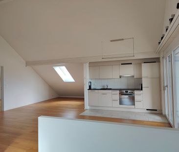 1 MONAT MIETZINSFREIE ZEIT - 2.5-ZIMMER DACHWOHNUNG MIT BALKON - Photo 5