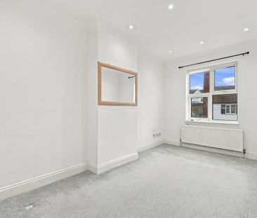 2 bedroom property to rent - Photo 2