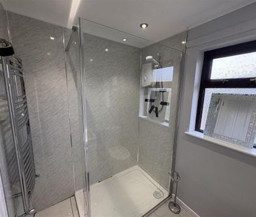 28b Rossnareen Avenue, Belfast, BT11 8LP - Photo 6