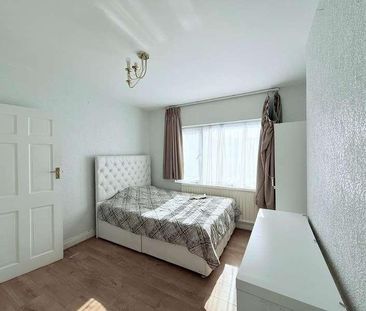 First Floor, Carlton Avenue, Harrow, HA3 - Photo 5