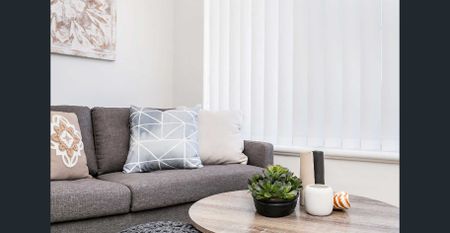 Coastal Convenience in Largs North - Photo 2