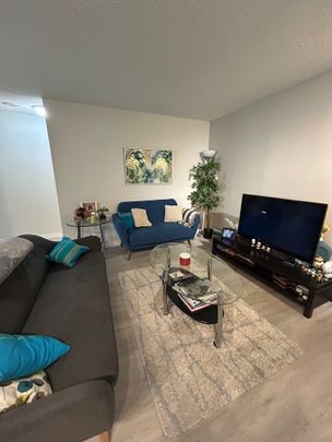 For Lease - 633 Bay Street Unit# 1510, Toronto, Ontario - Photo 1