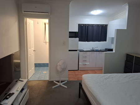 Unit 6a, 41 Watson Esplanade, Surfers Paradise, QLD - Photo 3