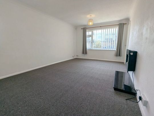 Sussex Gardens, Gloucester - Photo 1