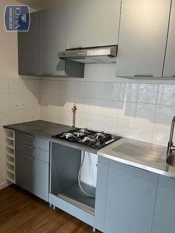Location Appartement 2 pièces 42m² LE BLANC MESNIL 93150 - Photo 2