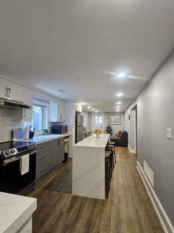 For Lease - 23 Bowsprit Avenue, Toronto, Ontario - Photo 5