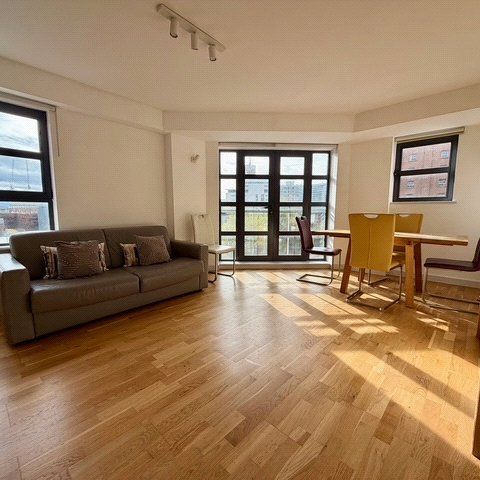 Junction House, Ducie Street, Manchester City Centre, M1 2DS - Photo 1