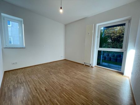 *sanierte EG Wohnung mit Garten und Tageslichtbad* - Photo 3