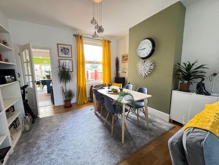 2 bedroom terraced house to rent - Photo 4