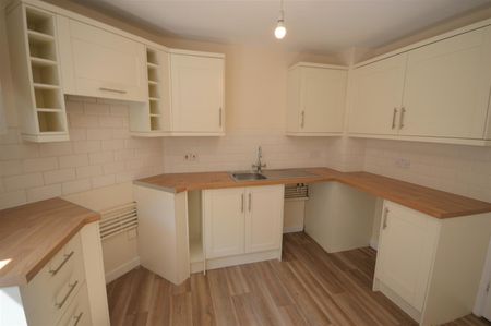 3 bed house to rent in Burgess Street, Leominster, HR6 - Photo 3