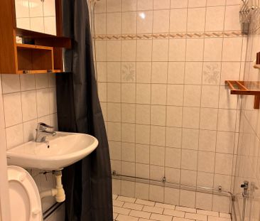 Trollesundsvägen, Bandhagen - Photo 2