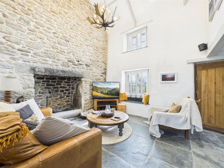 4 bedroom detached house to rent - Photo 3