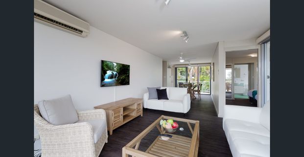 WALK TO EVERYTHING! - Photo 1