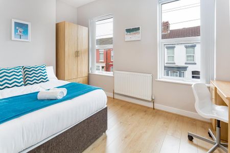 4 bedroom terraced house to rent - Photo 2