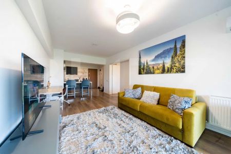 Apartament de inchiriat, 55 mp, parcare subterana, zona Iuli - Photo 2
