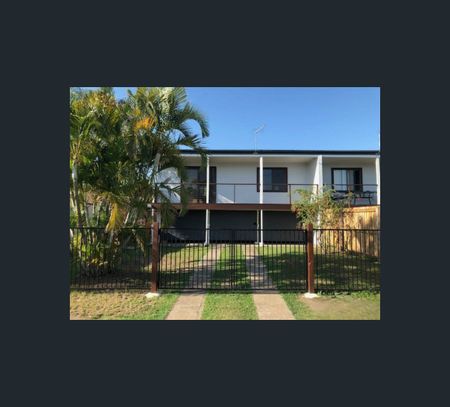 1/111 Rodboro Street, Berserker, Qld 4701 - Photo 3