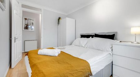 1 bedroom serviced apartment to rent - Photo 3