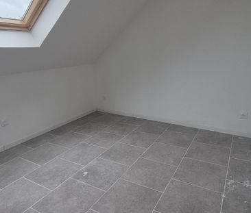 Location Appartement 3 pièces 49m² FEIGNIES 59750 - Photo 3