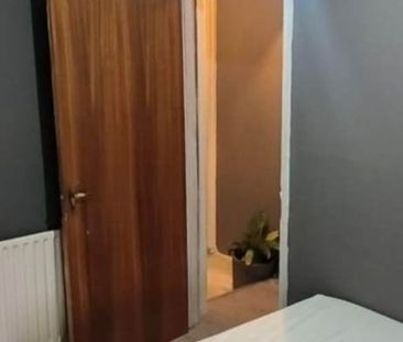 Room in a Shared House, Church Road, CR0 - Photo 2