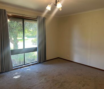 Three Bedroom Home - Photo 3