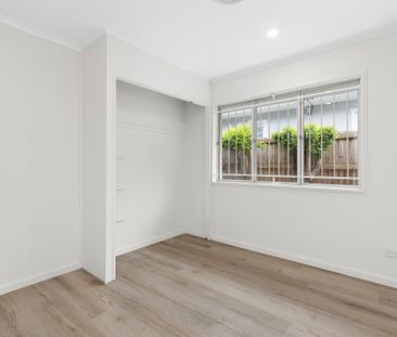 64 Mortlake Road, Graceville QLD 4075 - House For Rent | Domain - Photo 3