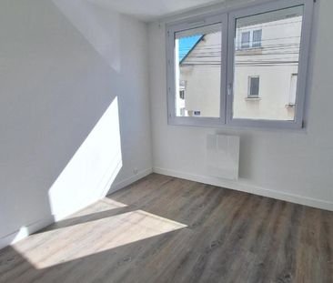 Louer appartement 4 pièces de 77 m² - Photo 3