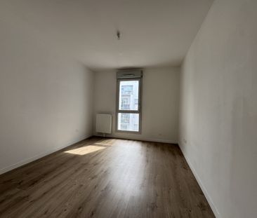 Location Appartement 2 pièces 44m² LILLE 59000 - Photo 5