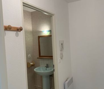 Location Appartement 1 pièce 32m² - Photo 4
