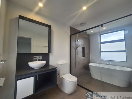 28 Abercrombie Avenue, Keysborough - Photo 4