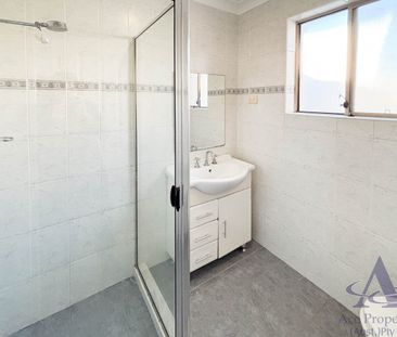 Spacious 2 bedroom apartment - Photo 2