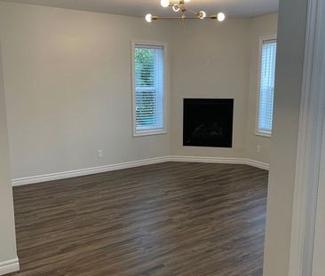 For Lease - 109 Waterloo Street Unit# Main, Kitchener, Ontario - Photo 1