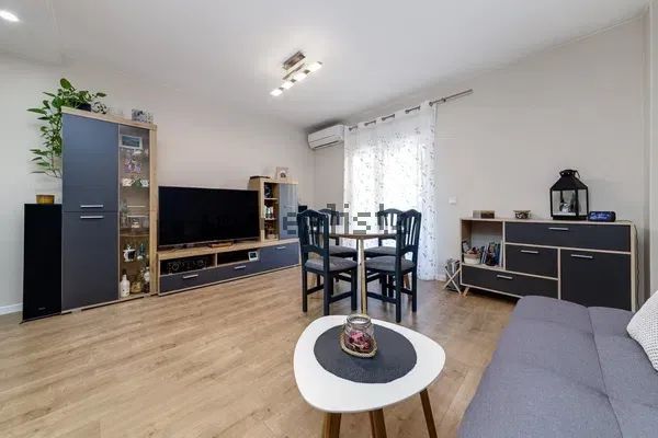 Alquiler de piso en Puerto Deportivo - Photo 1